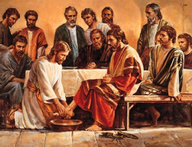என் அன்பார்ந்த மைந்தர் இவரே: இவருக்குச் செவிசாயுங்கள் '. 